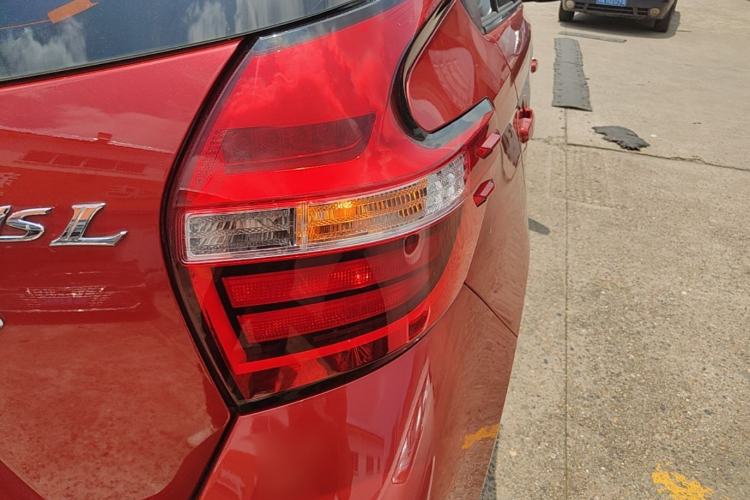 Used Toyota YARiS L Zhi Xuan 2016 Revised 1.5E CVT Charming Edition Right Rear Taillight