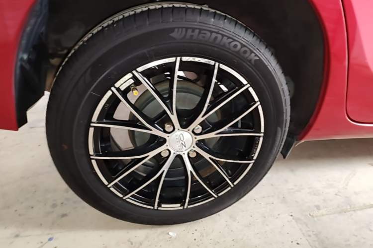 Used Toyota YARiS L Zhi Xuan 2016 Revised 1.5E CVT Charming Edition Right Rear Wheel Hub