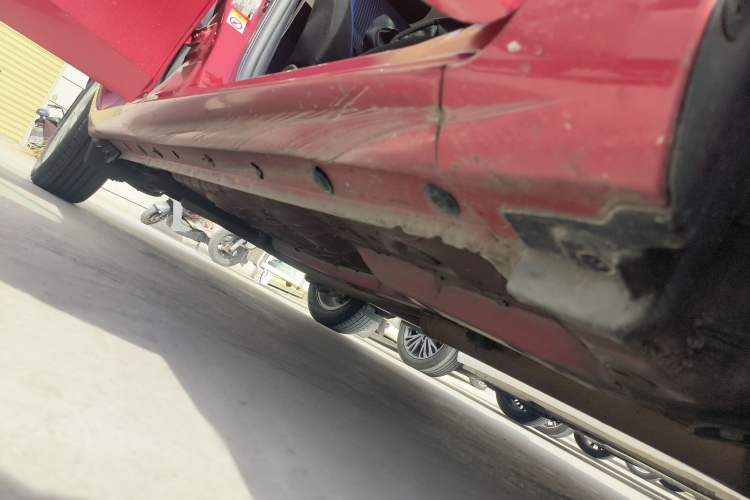 Used Toyota YARiS L Zhi Xuan 2016 Revised 1.5G CVT Xuan Dong Edition Right Side Sill