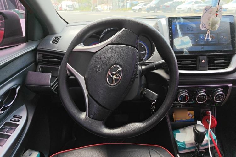 Used Toyota YARiS L Zhi Xuan 2016 Revised Version 1.5G CVT with Dynamic Sunroof Steering Wheel