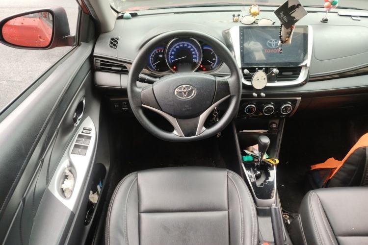 Used Toyota YARiS L Zhi Xuan 2016 Revised Version 1.5G CVT with Dynamic Sunroof Steering Wheel