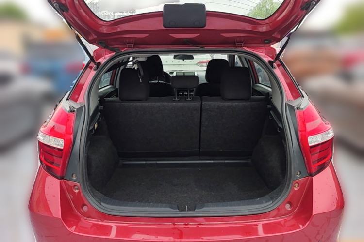 Used Toyota YARiS L Zhi Xuan 2016 Revised 1.5E CVT Charming Edition Trunk