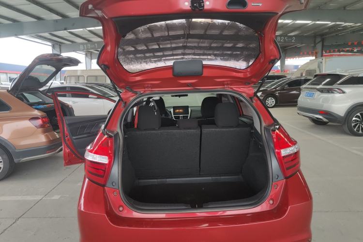 Used Toyota YARiS L Zhi Xuan 2016 Revised 1.5E CVT Charming Edition Trunk