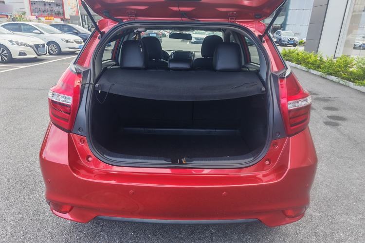 Used Toyota YARiS L Zhi Xuan 2016 Revised Version 1.5G CVT with Dynamic Sunroof Trunk