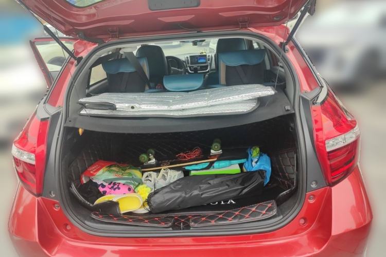 Used Toyota YARiS L Zhi Xuan 2016 Revised 1.5E CVT Charming Edition Trunk