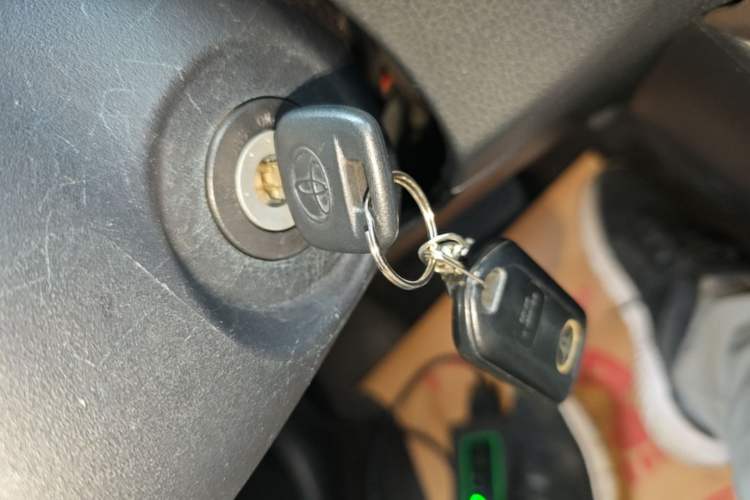 Used Toyota YARiS L Zhi Xuan 2016 Revised 1.5E CVT Charming Edition Vehicle Key
