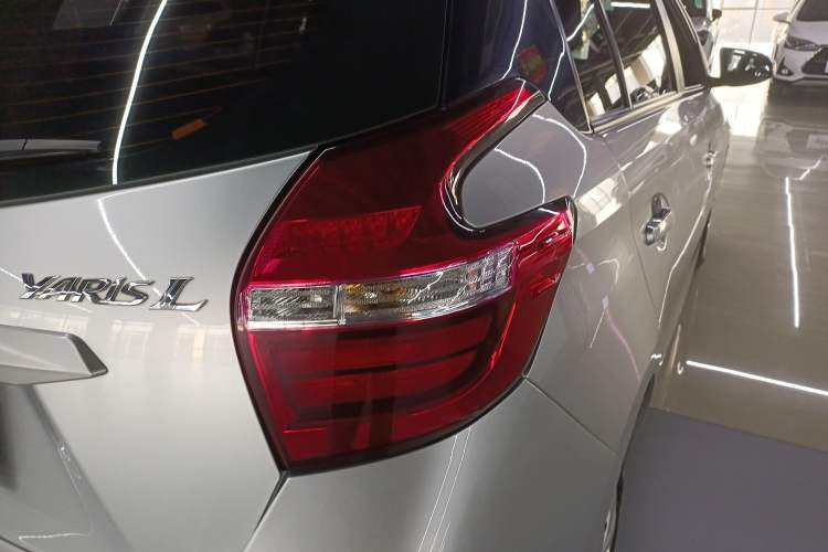 Used Toyota YARiS L Zhi Xuan 2016 Revised 1.3E Manual – Charming Edition Exterior 6