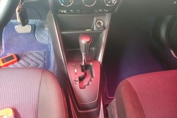 Used Toyota YARiS L Zhi Xuan 2016 Revised 1.5E CVT Charming Edition Gear Lever