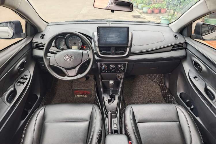 Used Toyota YARiS L Zhi Xuan 2016 Revised 1.5E CVT Charming Edition Interior 3