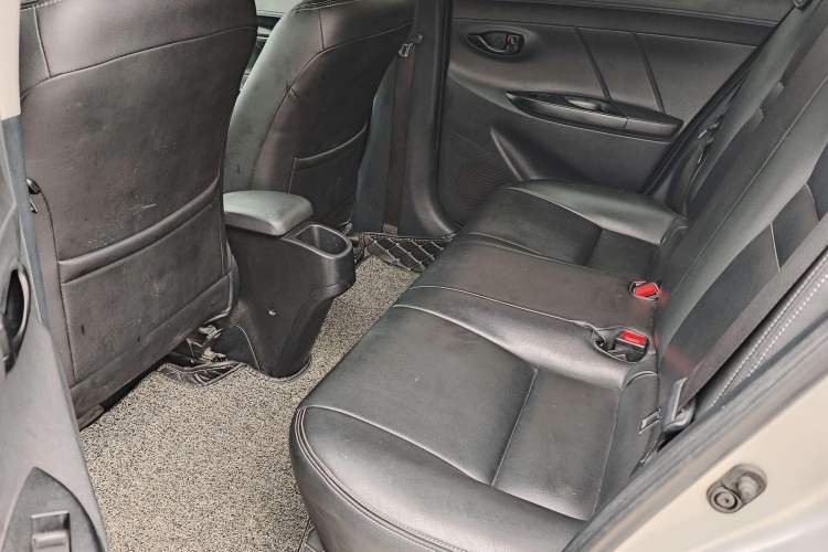 Used Toyota YARiS L Zhi Xuan 2016 Revised 1.5E CVT Charming Edition Interior 7