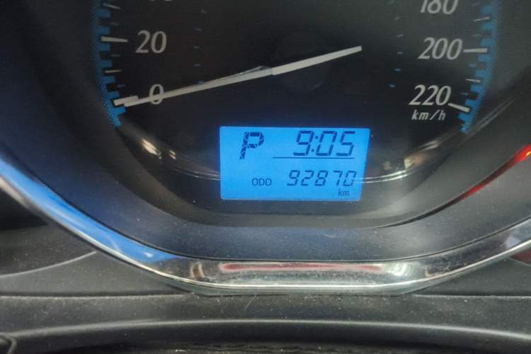 Used Toyota YARiS L Zhi Xuan 2016 Revised 1.5E CVT Charming Edition Odometer Close Up