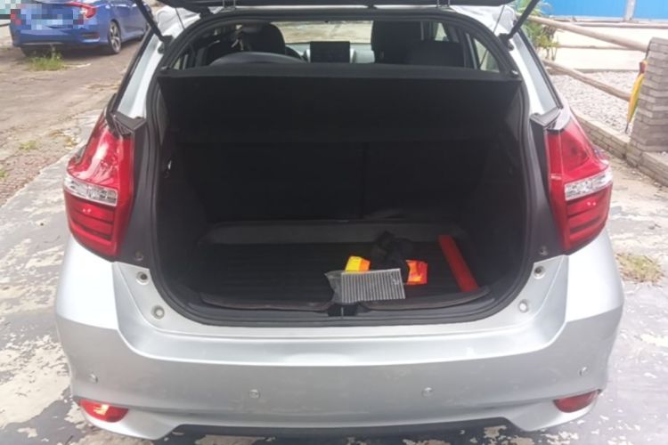 Used Toyota YARiS L Zhi Xuan 2016 Revised 1.5E CVT Charming Edition Trunk
