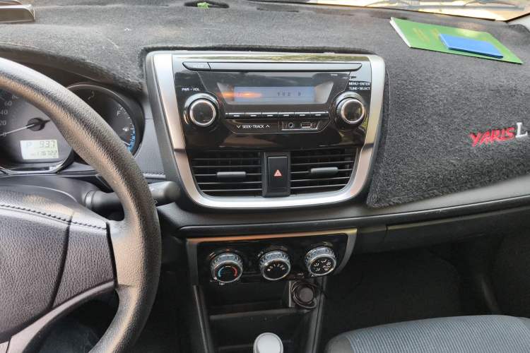 Used Toyota YARiS L Zhi Xuan 2016 Revised 1.5E CVT Charming Edition Audio And AC Panel