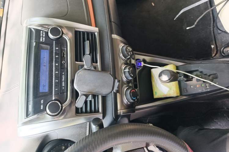 Used Toyota YARiS L Zhi Xuan 2016 1.5E Automatic JingSu Edition Audio And AC Panel