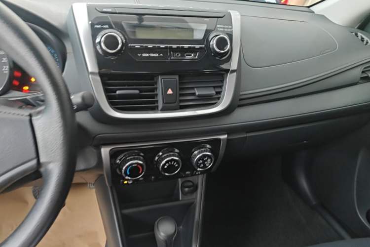 Used Toyota YARiS L Zhi Xuan 2016 Revised 1.5E CVT Charming Edition Audio And AC Panel