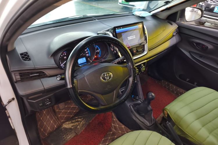 Used Toyota YARiS L Zhi Xuan 2016 Revised 1.3E Manual – Charming Edition Center Console