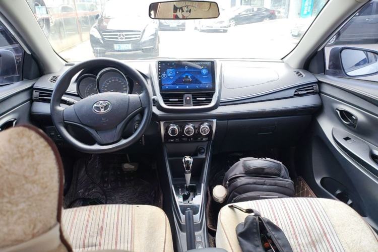 Used Toyota YARiS L Zhi Xuan 2016 Revised 1.5E CVT Charming Edition Center Console