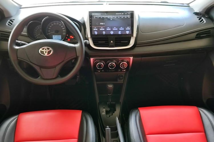 Used Toyota YARiS L Zhi Xuan 2016 Revised 1.5E CVT Charming Edition Center Console