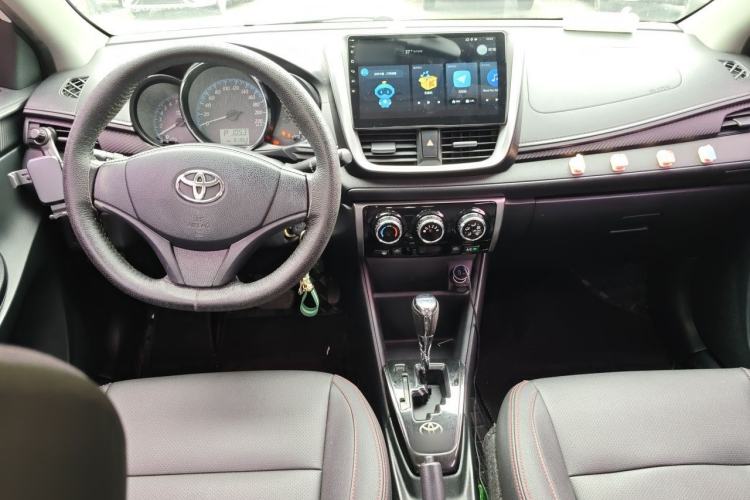 Used Toyota YARiS L Zhi Xuan 2016 Revised 1.5E CVT Charming Edition Center Console