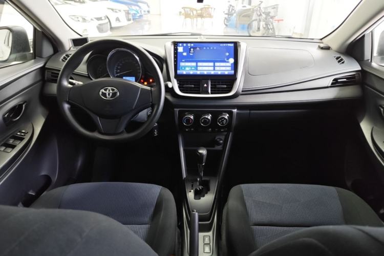 Used Toyota YARiS L Zhi Xuan 2016 Revised 1.5E CVT Charming Edition Center Console