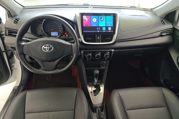 Used Toyota YARiS L Zhi Xuan 2016 Revised 1.5E CVT Charming Edition Center Console
