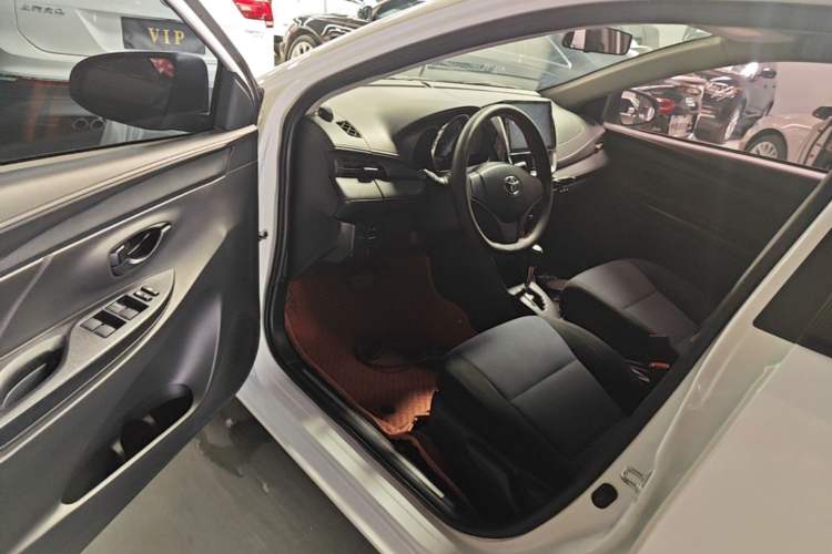 Used Toyota YARiS L Zhi Xuan 2016 Revised 1.5E CVT Charming Edition Driver Seat