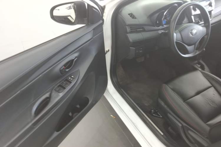Used Toyota YARiS L Zhi Xuan 2016 Revised 1.5E CVT Charming Edition Driver Seat