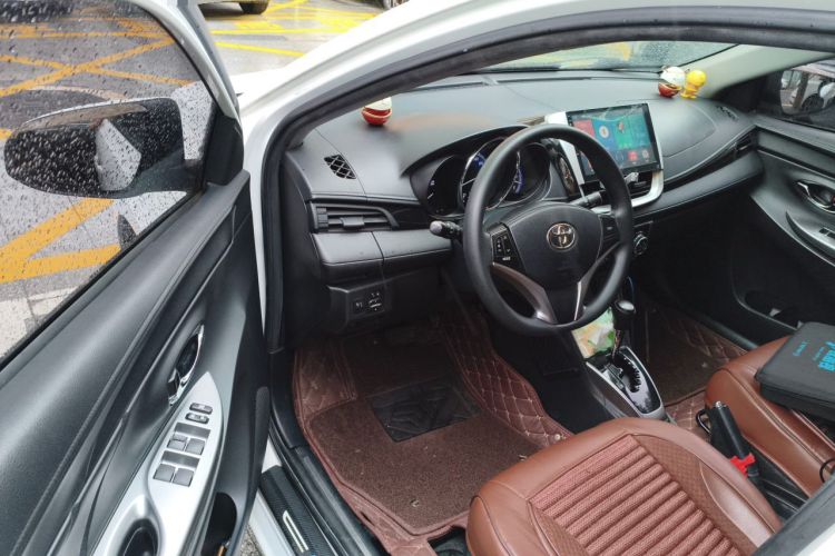 Used Toyota YARiS L Zhi Xuan 2016 Revised Version 1.5G CVT with Dynamic Sunroof Driver Seat