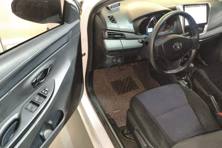 Used Toyota YARiS L Zhi Xuan 2016 Revised 1.5E CVT Charming Edition Driver Seat