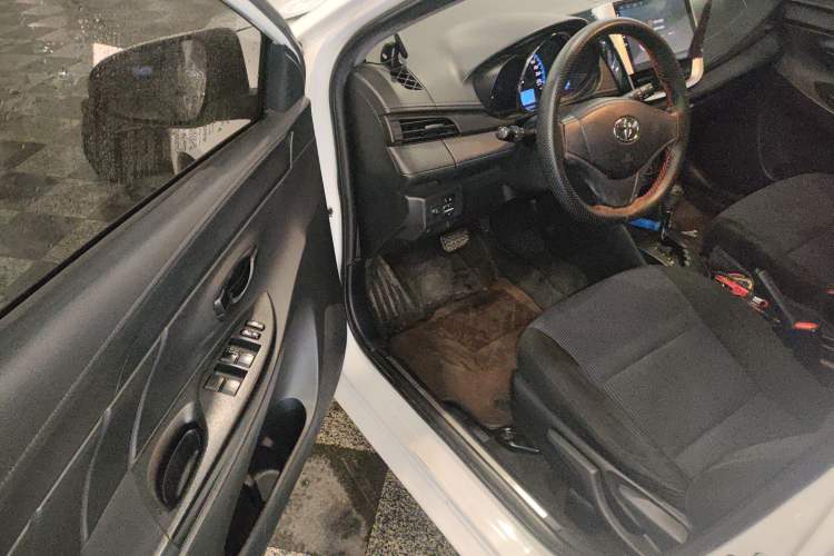 Used Toyota YARiS L Zhi Xuan 2016 Revised 1.5E CVT Charming Edition Driver Seat