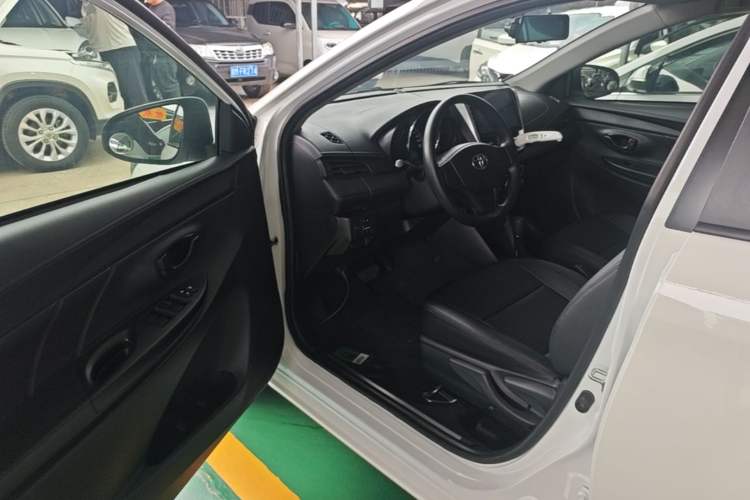 Used Toyota YARiS L Zhi Xuan 2016 Revised 1.5E CVT Charming Edition Driver Seat