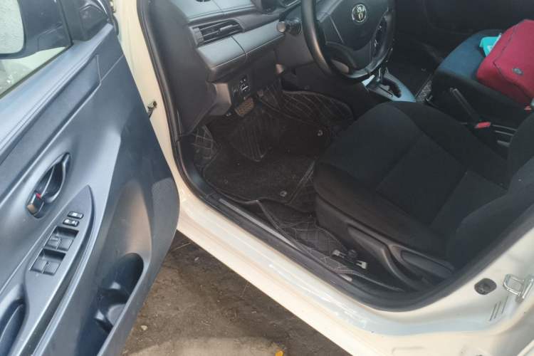Used Toyota YARiS L Zhi Xuan 2016 Revised 1.5E CVT Charming Edition Driver Seat