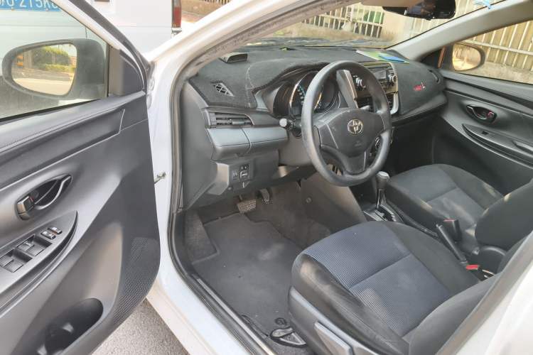 Used Toyota YARiS L Zhi Xuan 2016 Revised 1.5E CVT Charming Edition Driver Seat
