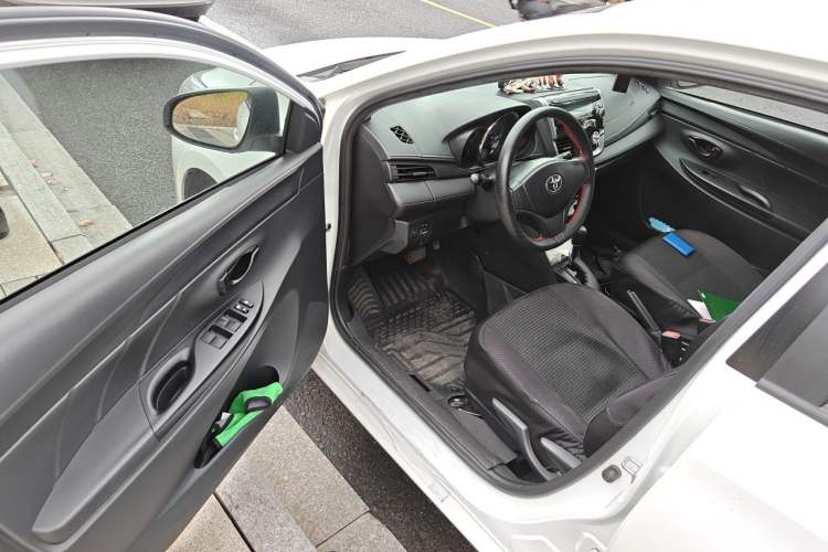 Used Toyota YARiS L Zhi Xuan 2016 Revised 1.5E CVT Charming Edition Driver Seat