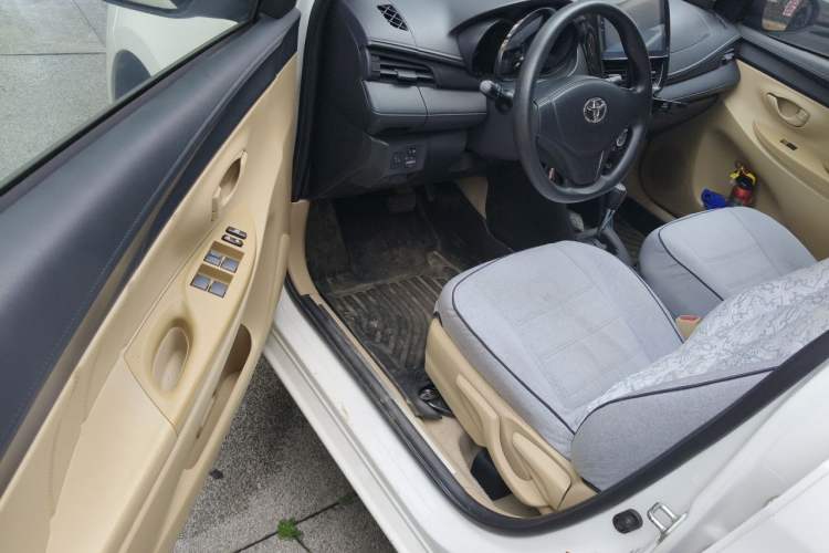 Used Toyota YARiS L Zhi Xuan 2016 Revised 1.5E CVT Charming Edition Driver Seat