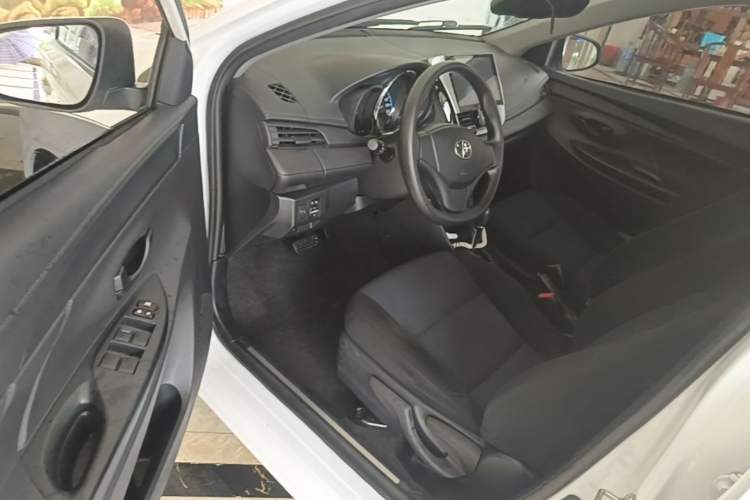 Used Toyota YARiS L Zhi Xuan 2016 Revised 1.5E CVT Charming Edition Driver Seat