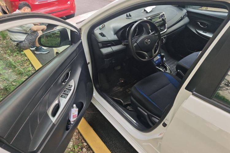 Used Toyota YARiS L Zhi Xuan 2016 Revised Version 1.5G CVT with Dynamic Sunroof Driver Seat