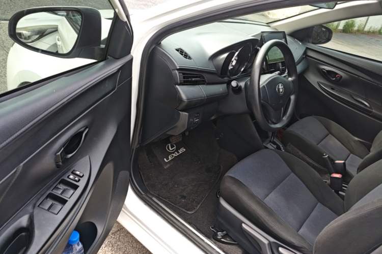 Used Toyota YARiS L Zhi Xuan 2016 Revised 1.5E CVT Charming Edition Driver Seat