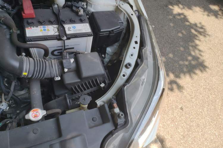 Used Toyota YARiS L Zhi Xuan 2016 Revised 1.5E CVT Charming Edition Engine Bay Left