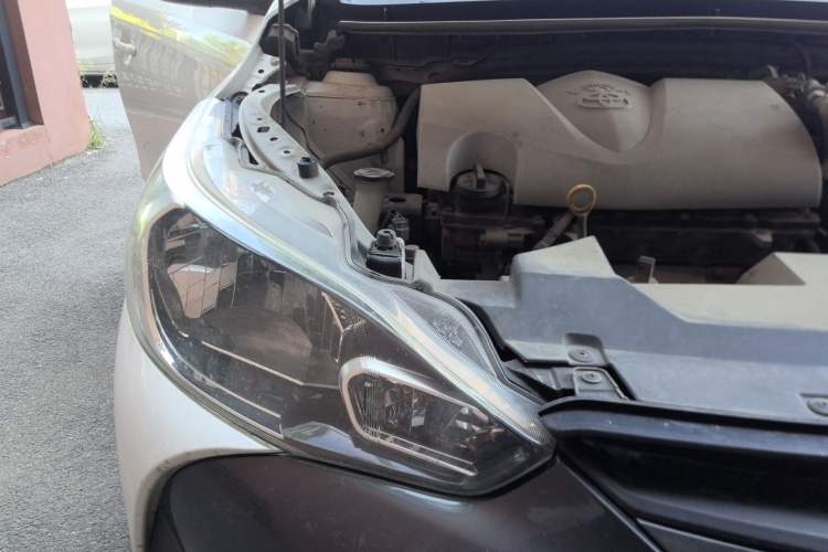 Used Toyota YARiS L Zhi Xuan 2016 Revised 1.3E Manual – Charming Edition Engine Bay Right