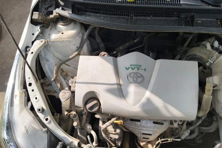 Used Toyota YARiS L Zhi Xuan 2016 Revised 1.3E Manual – Charming Edition Engine Bay Right