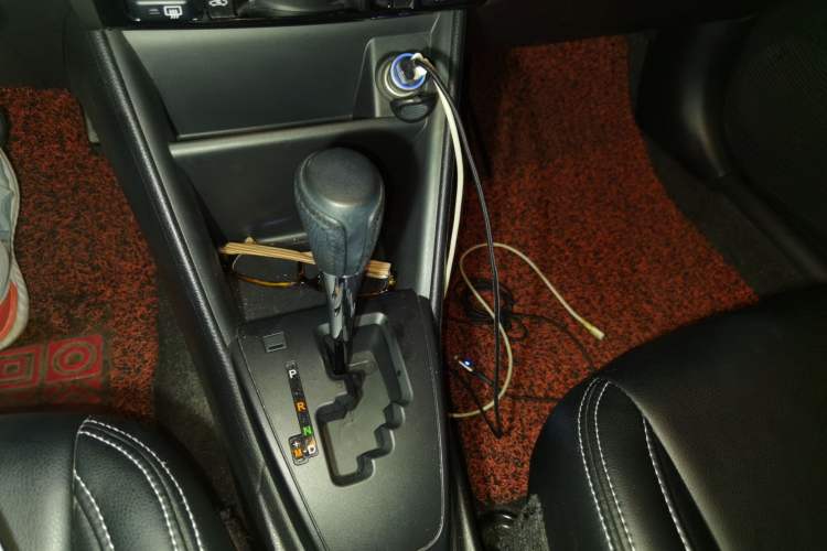 Used Toyota YARiS L Zhi Xuan 2016 Revised 1.5E CVT Charming Edition Gear Lever