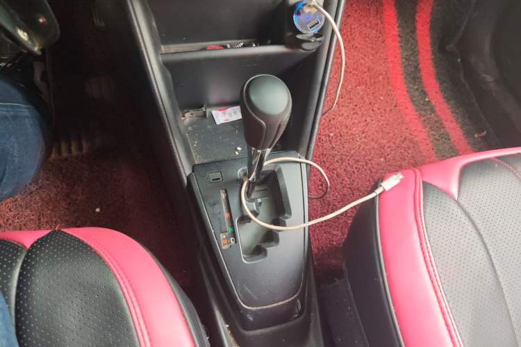 Used Toyota YARiS L Zhi Xuan 2016 Revised 1.5E CVT Charming Edition Gear Lever