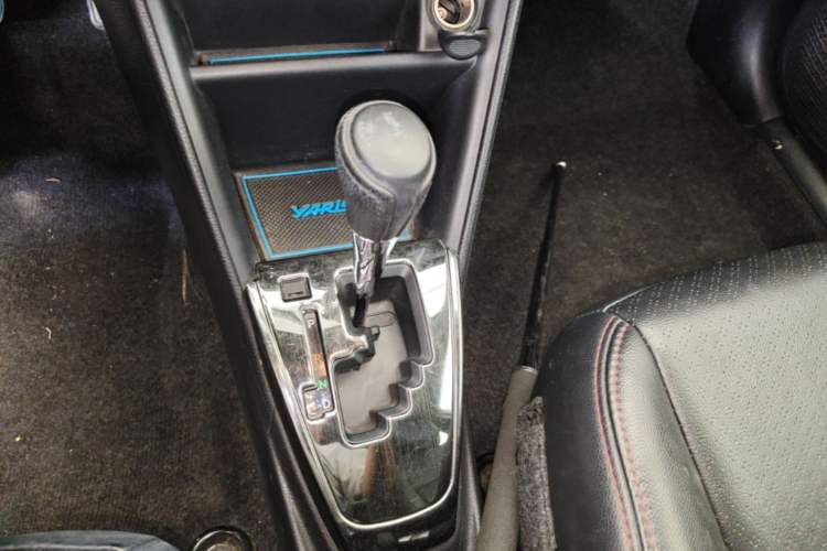 Used Toyota YARiS L Zhi Xuan 2016 Revised 1.5E CVT Charming Edition Gear Lever