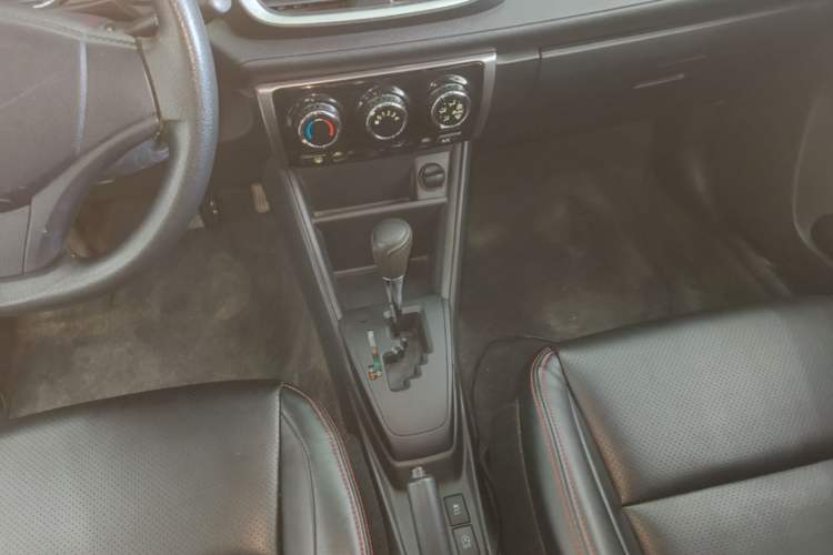 Used Toyota YARiS L Zhi Xuan 2016 Revised 1.5E CVT Charming Edition Gear Lever