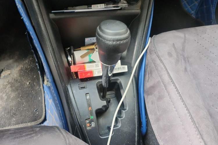 Used Toyota YARiS L Zhi Xuan 2016 Revised 1.5E CVT Charming Edition Gear Lever