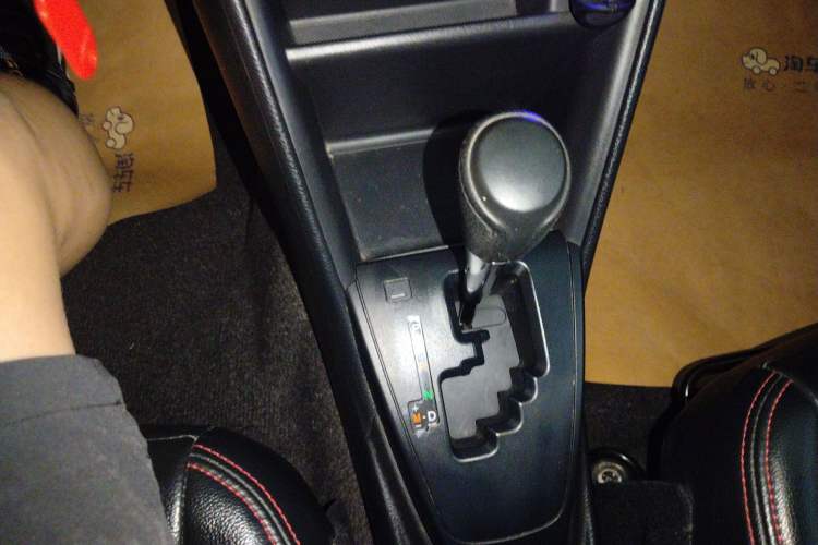 Used Toyota YARiS L Zhi Xuan 2016 Revised 1.5E CVT Charming Edition Gear Lever