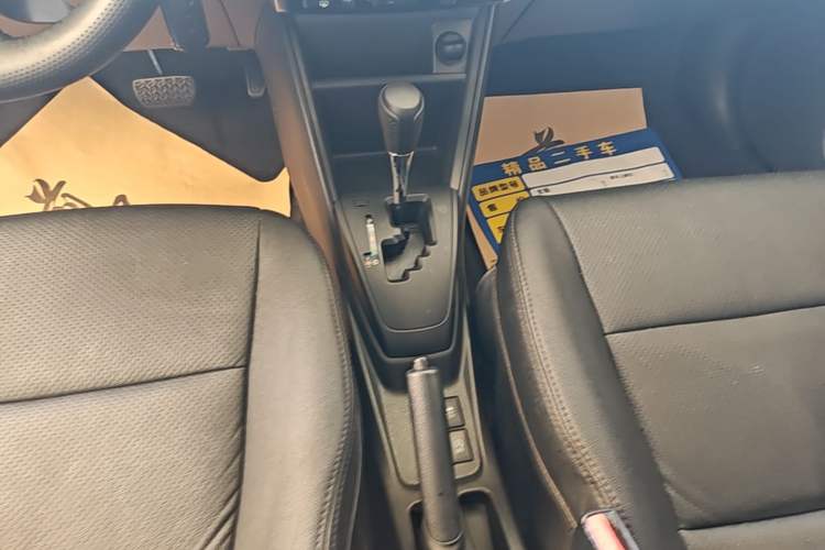 Used Toyota YARiS L Zhi Xuan 2016 Revised 1.5E CVT Charming Edition Gear Lever