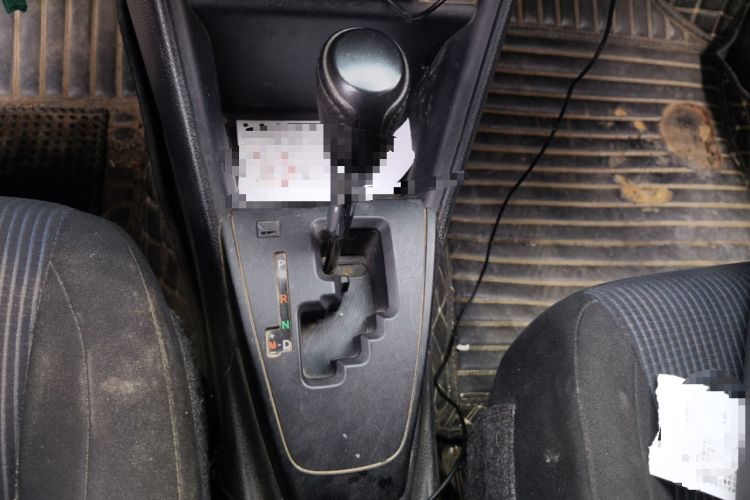 Used Toyota YARiS L Zhi Xuan 2016 Revised 1.5E CVT Charming Edition Gear Lever