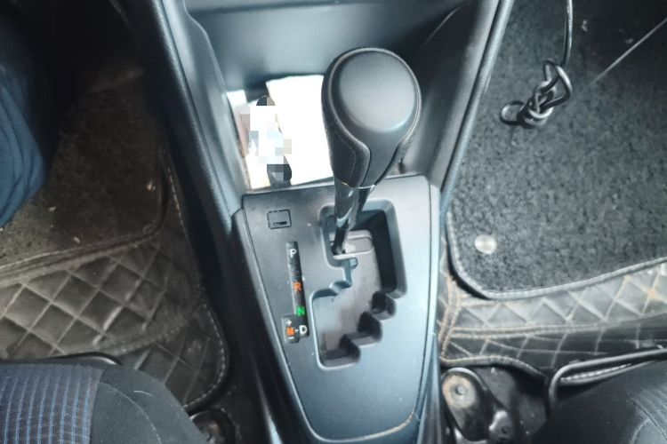 Used Toyota YARiS L Zhi Xuan 2016 Revised 1.5E CVT Charming Edition Gear Lever